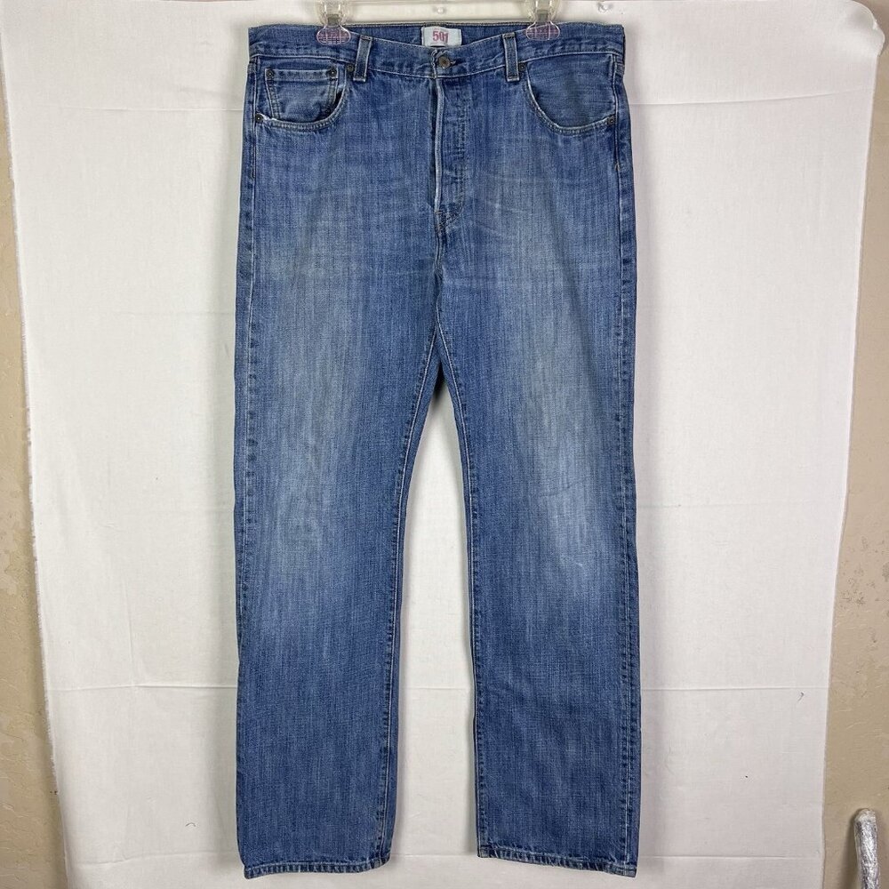 Vintage Levis Jeans Men’s 36x34 Blue 501 Button Fly Straight Denim Pants Western